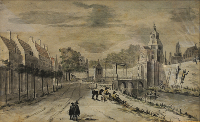 816966 Gezicht op de Wittevrouwenpoort en Wittevrouwenbrug te Utrecht, uit het noordoosten, met rechts enkele ...